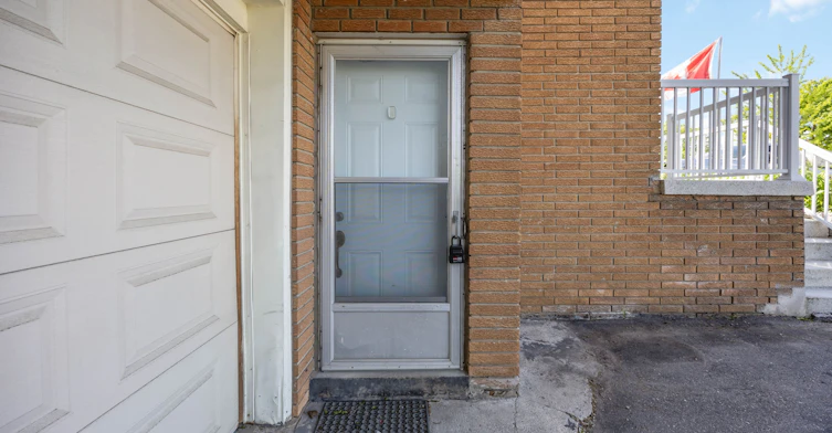Bsmt-133 Shawnee Circle, Toronto, ON, M2H 2Y3 - 2