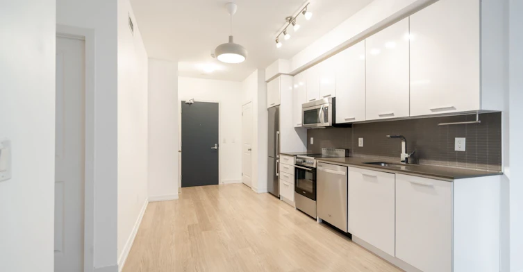 303-105 George Street, Toronto, ON, M5A 0L4 - 9