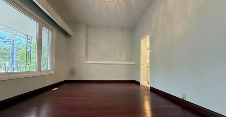 2 Axsmith Crescent, Toronto, ON, M2J 3K3 - 3