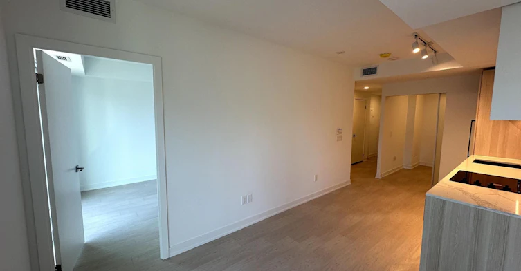 1105-252 Church Street, Toronto, ON, M5B 1Z2 - 6