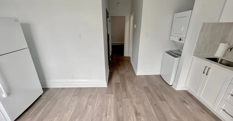 1-454 Bloor Street W, Toronto, ON, M5S 1X8 - 3