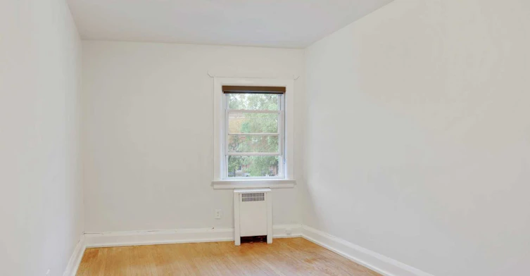 2nd Floor-864 Millwood Road N, Toronto, ON, M4G 1W6 - 9