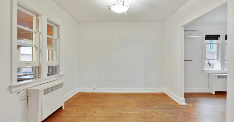 2nd Floor-864 Millwood Road N, Toronto, ON, M4G 1W6 - 4