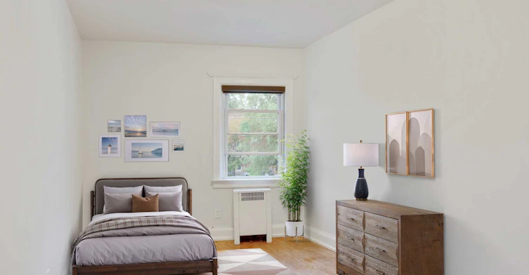 2nd Floor-864 Millwood Road N, Toronto, ON, M4G 1W6 - 8
