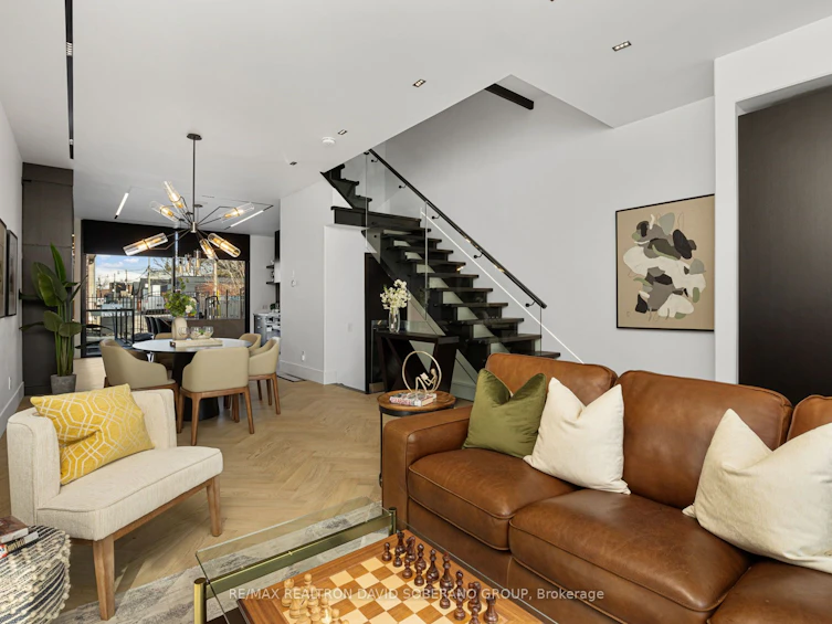 102 Ulster Street, Toronto, ON, M5S 1G1 - 8
