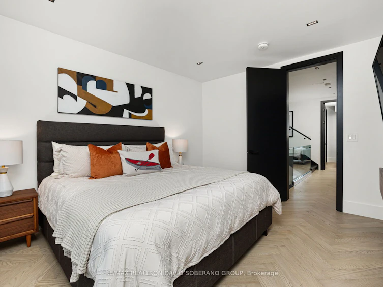 102 Ulster Street, Toronto, ON, M5S 1G1 - 19