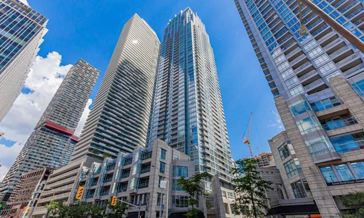 504-2191 Yonge Street