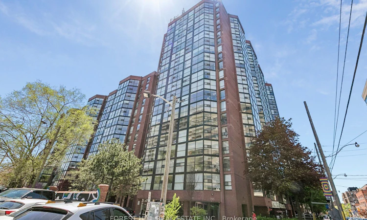 1203-705 King Street W