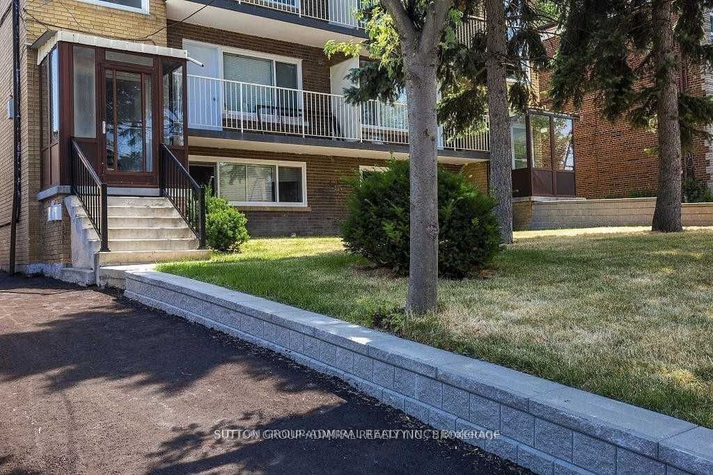 Unit 2-77 Garthdale Court, Toronto, ON, M3H 5P7 - 2