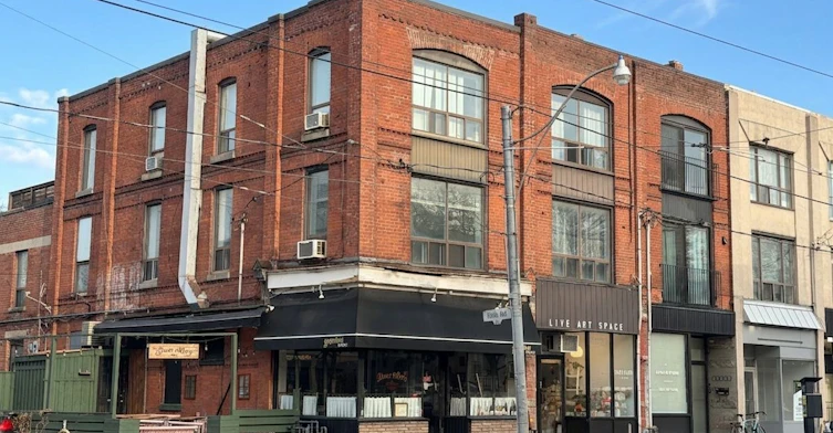 4-968 Bathurst Street, Toronto, ON, M5R 3G6