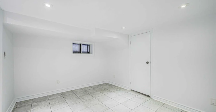 Lower-184 Cedric Avenue, Toronto, ON, M6C 3X8 - 12