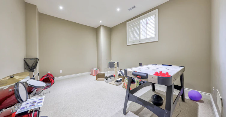 443 Melrose Avenue, Toronto, ON, M5M 1Z8 - 19
