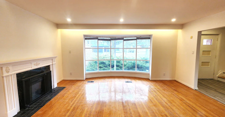 35 Shippigan Crescent, Toronto, ON, M2J 2G1 - 4