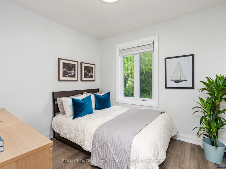 35 Almore Avenue, Toronto, ON, M3H 2G9 - 18