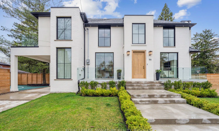 186 Humewood Drive