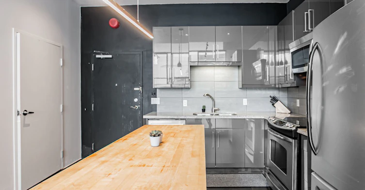 1E-86 Gerrard Street E, Toronto, ON, M5B 2J1 - 7