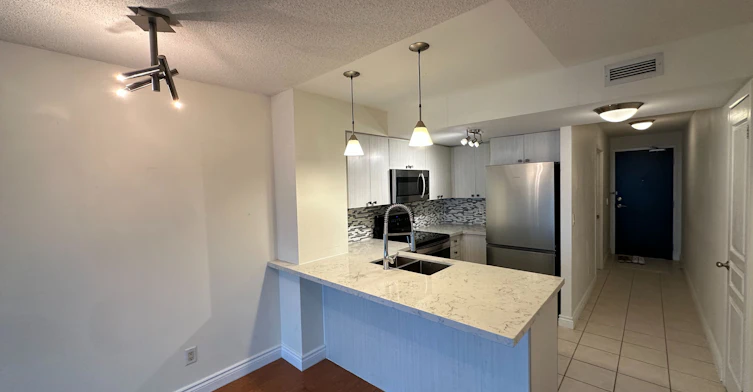 1306-18 Yonge Street, Toronto, ON, M5E 1Z8 - 7