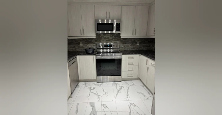 1901-909 Bay Street, Toronto, ON, M5S 3G2 - 5