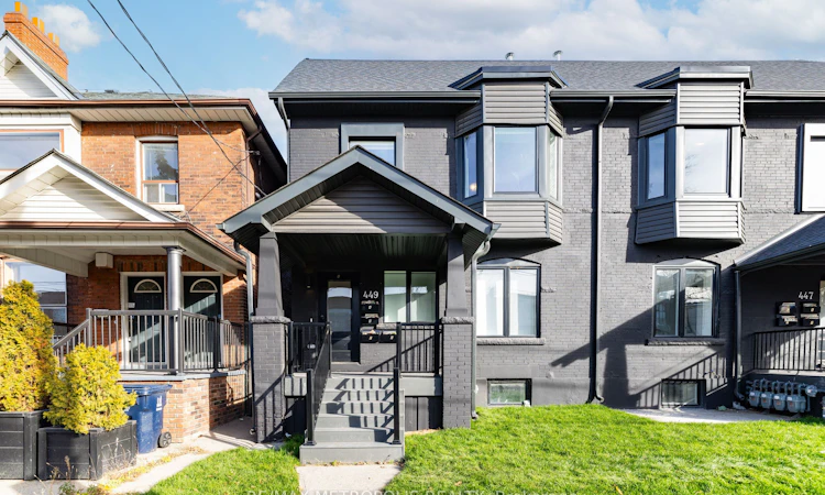 449 Lansdowne Avenue