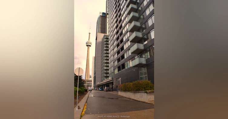 1005-25 Telegram Mews, Toronto, ON, M5V 3Z1 - 33