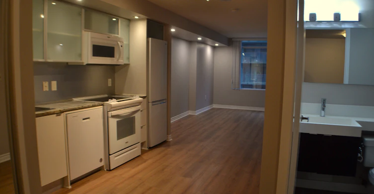 1005-25 Telegram Mews, Toronto, ON, M5V 3Z1 - 4