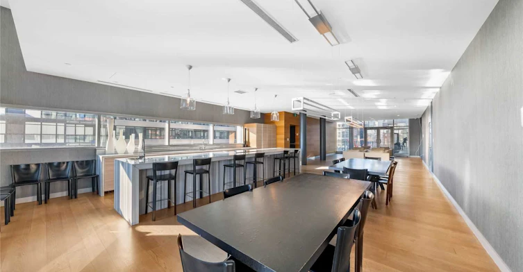 1005-25 Telegram Mews, Toronto, ON, M5V 3Z1 - 42