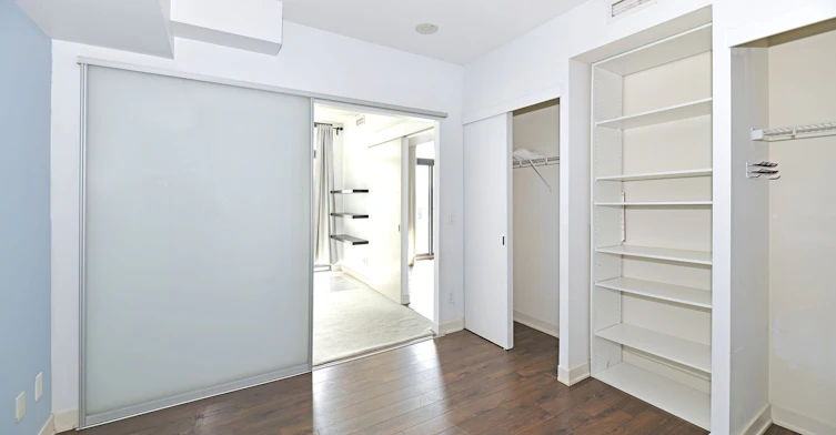 2710-110 Charles Street E, Toronto, ON, M4Y 1T5 - 10