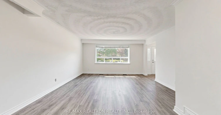 398 Connaught Avenue, Toronto, ON, M2R 2M2 - 10