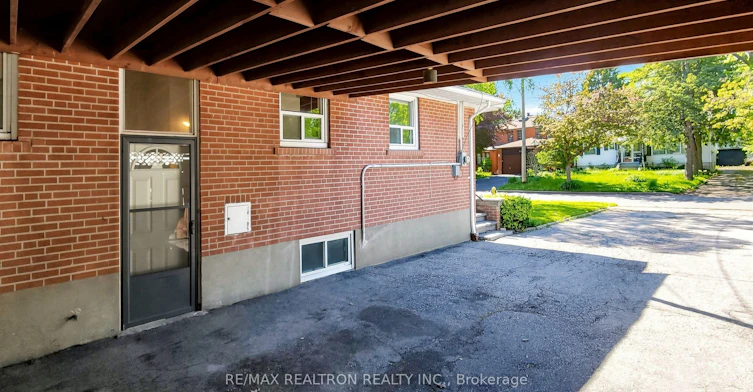 398 Connaught Avenue, Toronto, ON, M2R 2M2 - 8