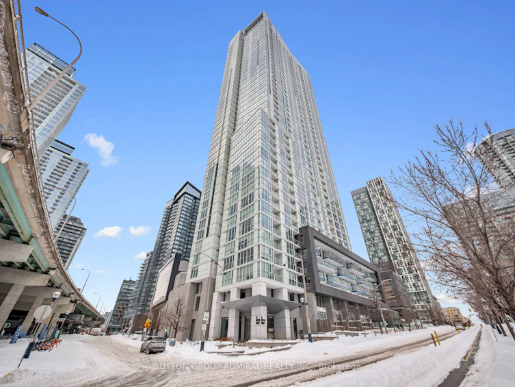 315-75 Queens Wharf Road, Toronto, ON, M5V 0J8