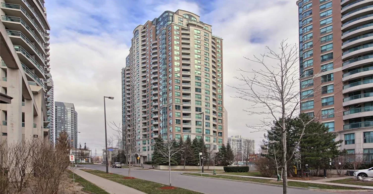 1208-7 Lorraine Drive, Toronto, ON, M2N 7H2