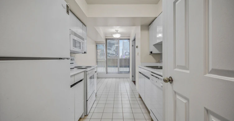 306-7 Carlton Street, Toronto, ON, M5B 1L2 - 12