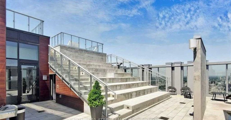 2201-1 Yorkville Avenue, Toronto, ON, M4W 0B1 - 14