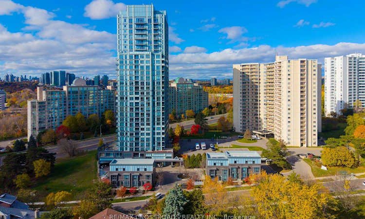 601-18 Graydon Hall Drive