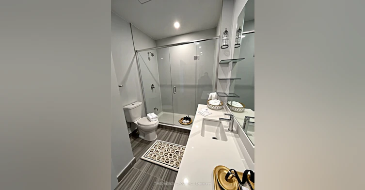 10-592 Church Street, Toronto, ON, M4Y 2E5 - 4