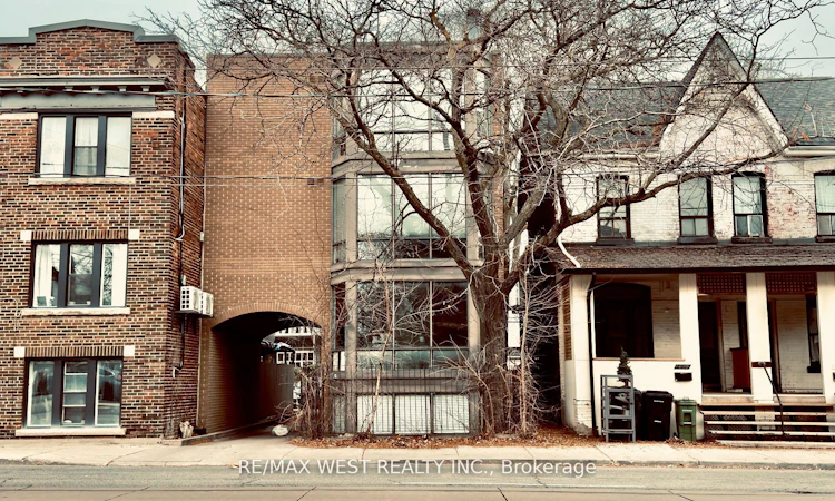 1061 Bathurst Street