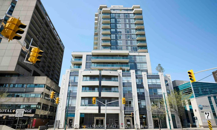 810-736 Spadina Avenue