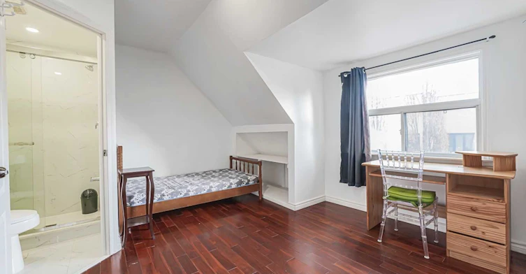 80 Markham Street, Toronto, ON, M6J 2G5 - 8