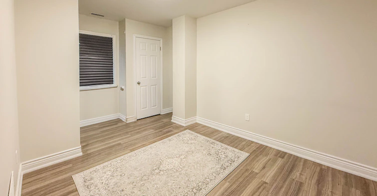 Lower-111 Combe Avenue, Toronto, ON, M3H 4J8 - 6