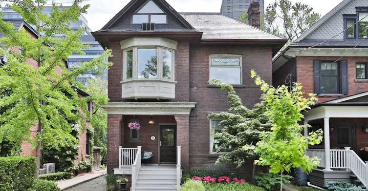 25 Chicora Avenue, Toronto, ON, M5R 1T7