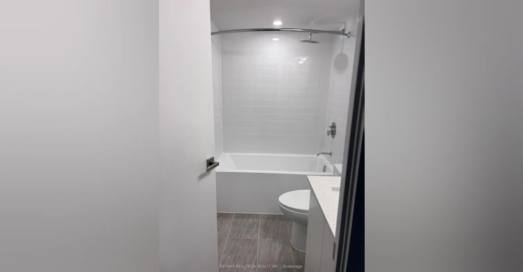 819-30 Tretti Way, Toronto, ON, M3H 0E3 - 7