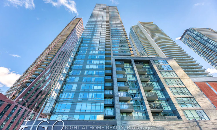 1306-295 Adelaide Street W