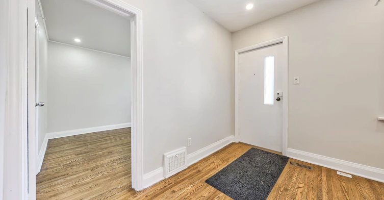 69 Harlandale Avenue, Toronto, ON, M2N 1N9 - 2