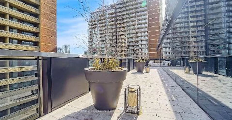 807-55 Charles Street E, Toronto, ON, M4Y 0J1 - 27