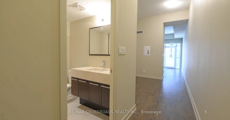 706-126 Simcoe Street, Toronto, ON, M5H 4E6 - 9