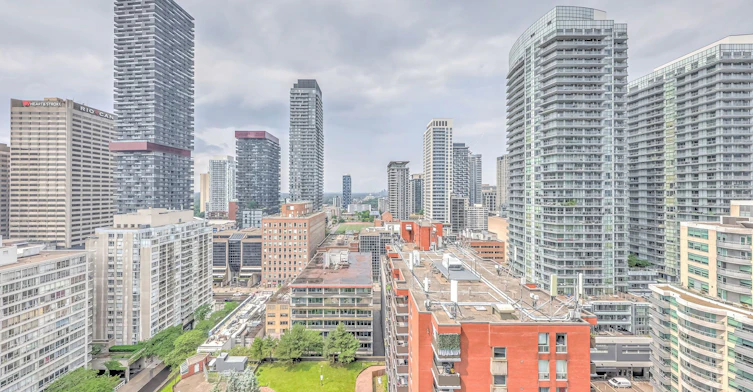 2217-50 Dunfield Avenue, Toronto, ON, M4S 0E4 - 26