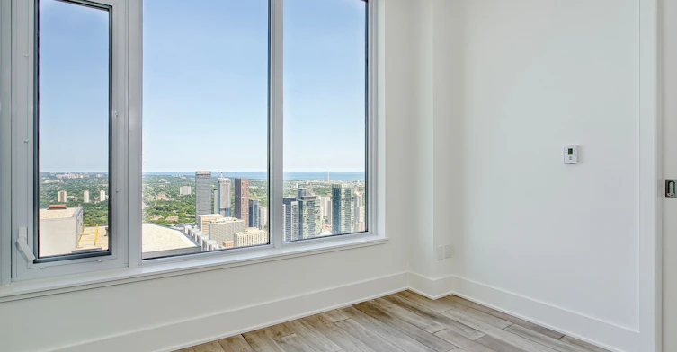 5806-11 Yorkville Avenue, Toronto, ON, M4W 1L2 - 13