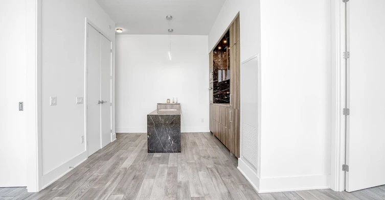 5806-11 Yorkville Avenue, Toronto, ON, M4W 1L2 - 9