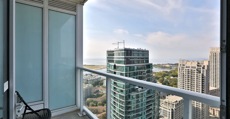 3715-19 Bathurst Street, Toronto, ON, M5V 0R9 - 18