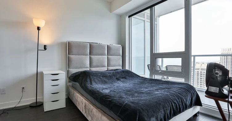 3715-19 Bathurst Street, Toronto, ON, M5V 0R9 - 10